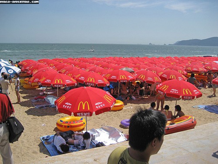 Praia Patrocinada por Mcdonalds